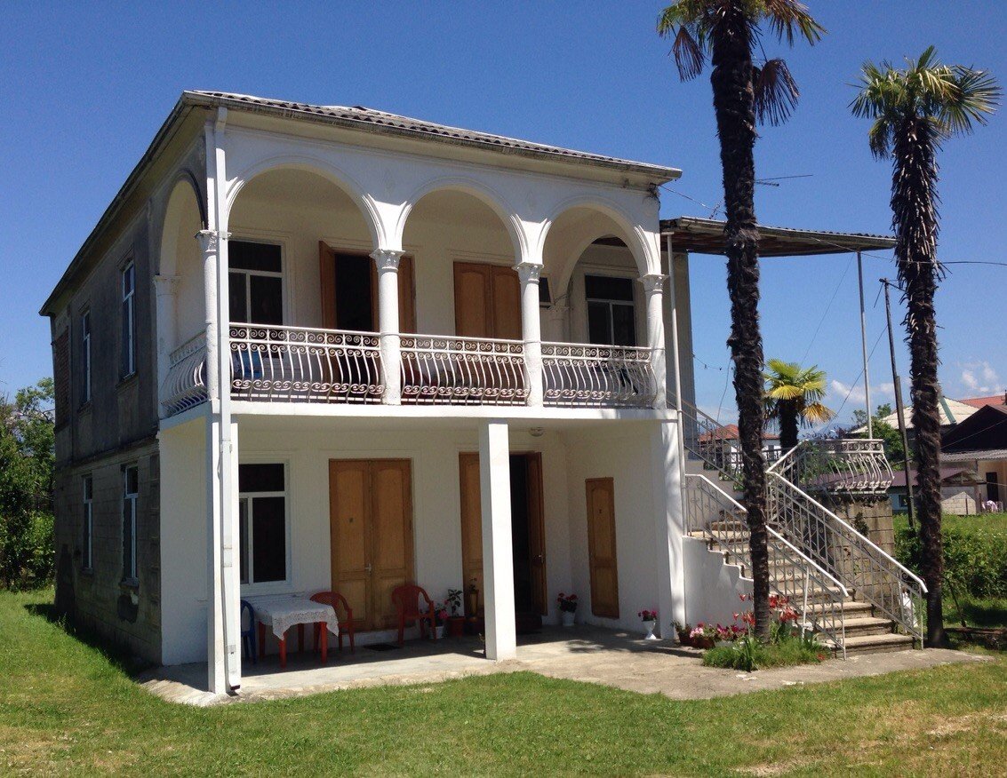 Продажа дома в абхазии недвижимость в греции у моря